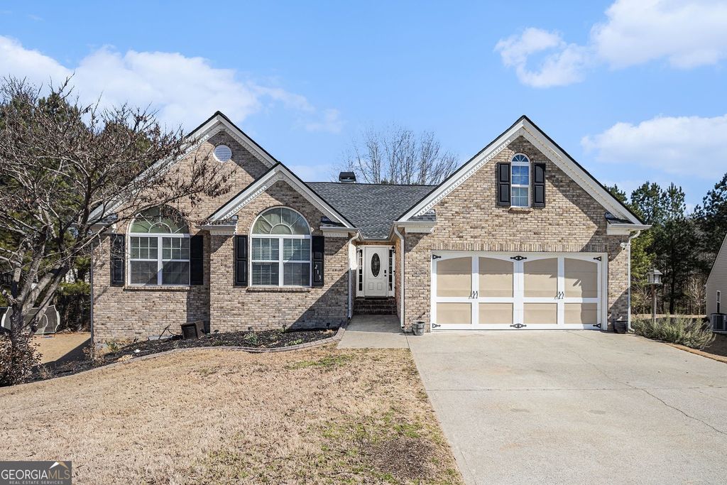 Photo of 213 Overlook Court, Dallas, GA 30157 (MLS # 10723323)