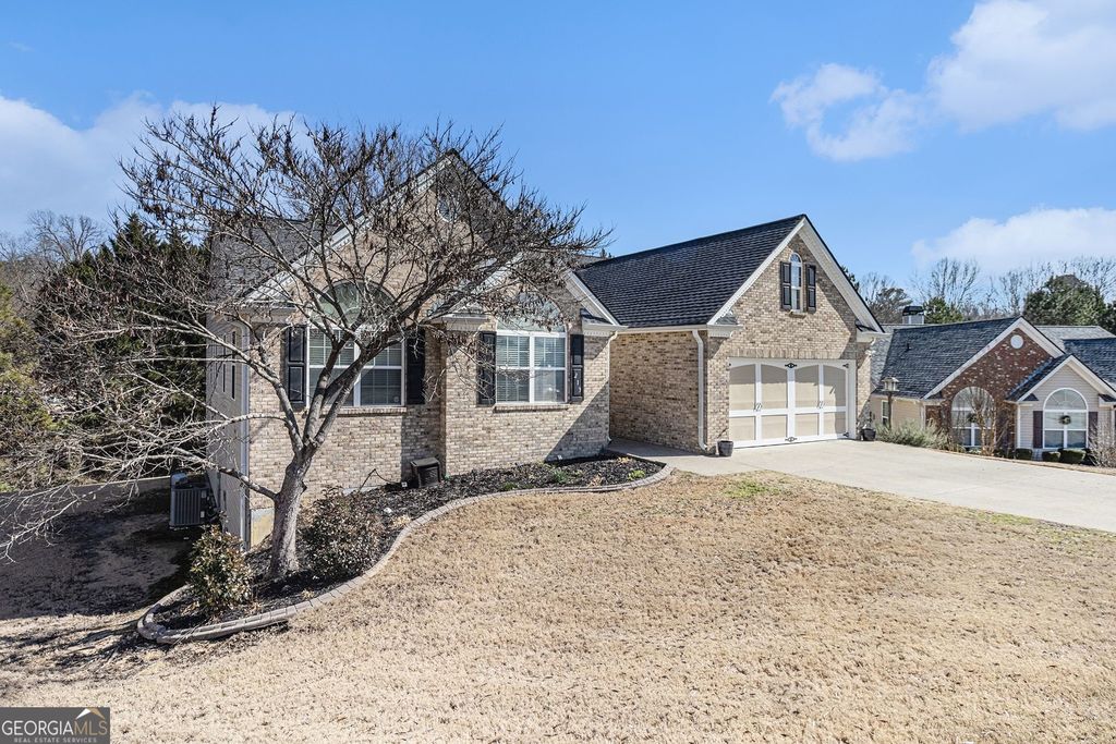 Photo of 213 Overlook Court, Dallas, GA 30157 (MLS # 10723323)
