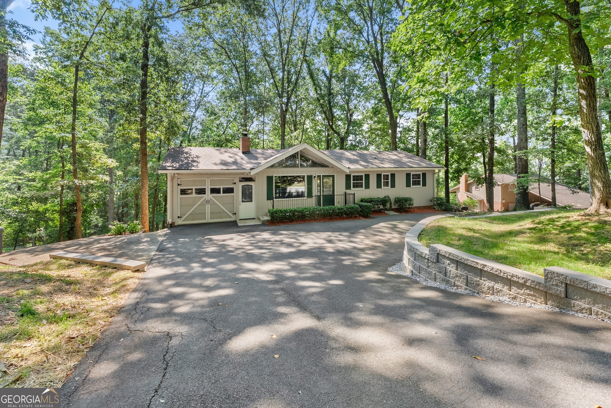 8915 Bridgeview CIR