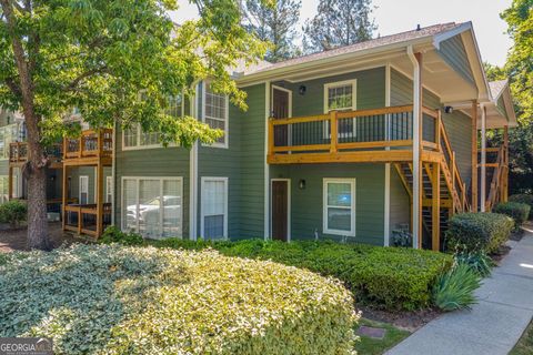 204 Berkeley Woods DR Duluth GA 30096