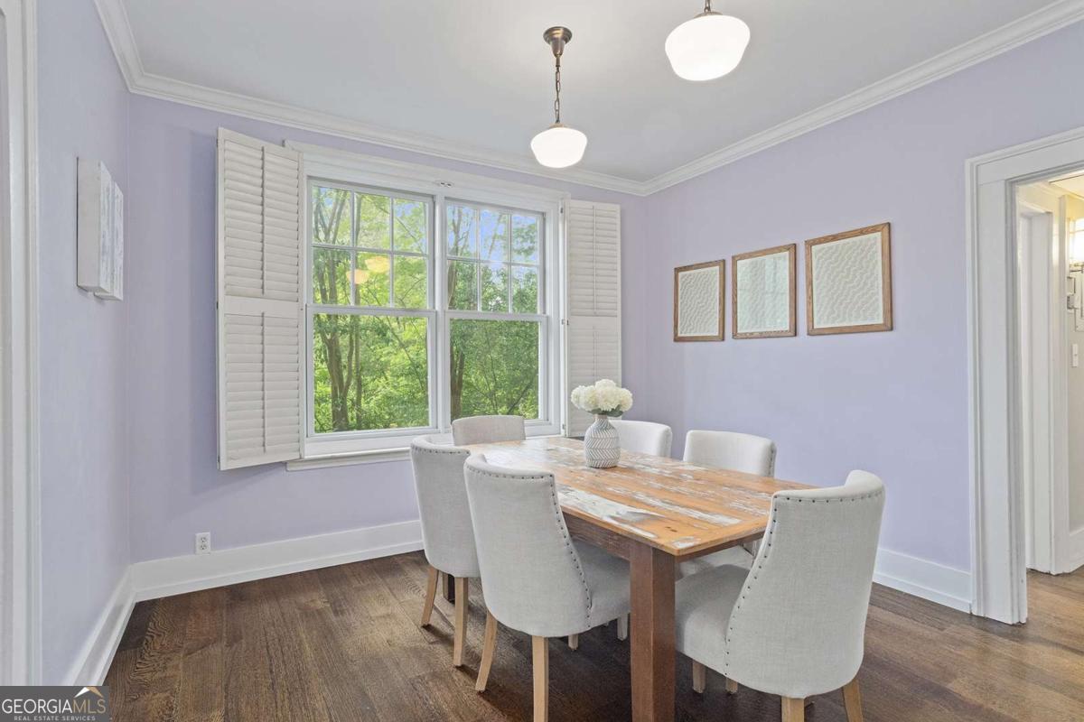 30 Collier Road #8