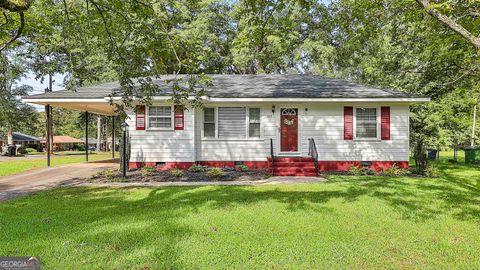 Photo of 309 Cherokee Circle, Griffin, GA 30224 (MLS # 10592526)