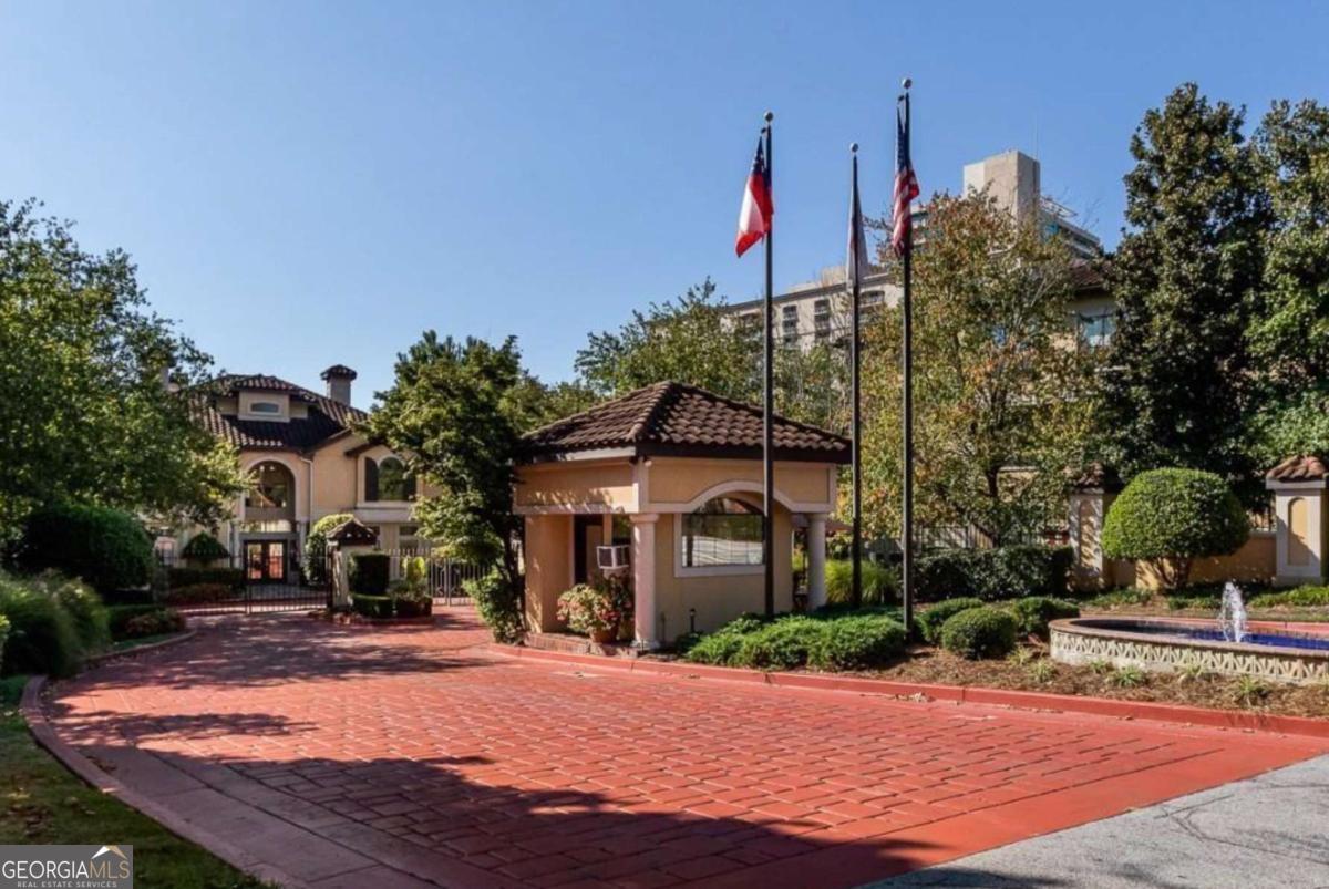 Peachtree Place - Residential
