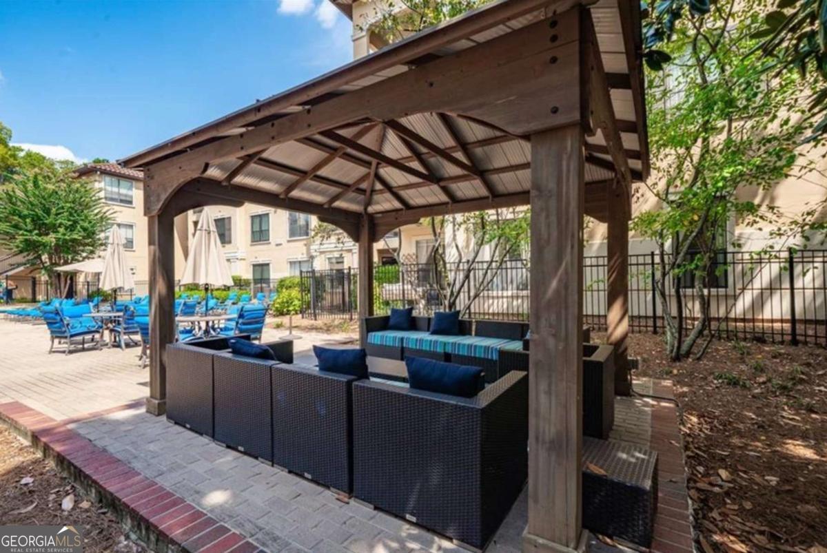 Peachtree Place - Residential