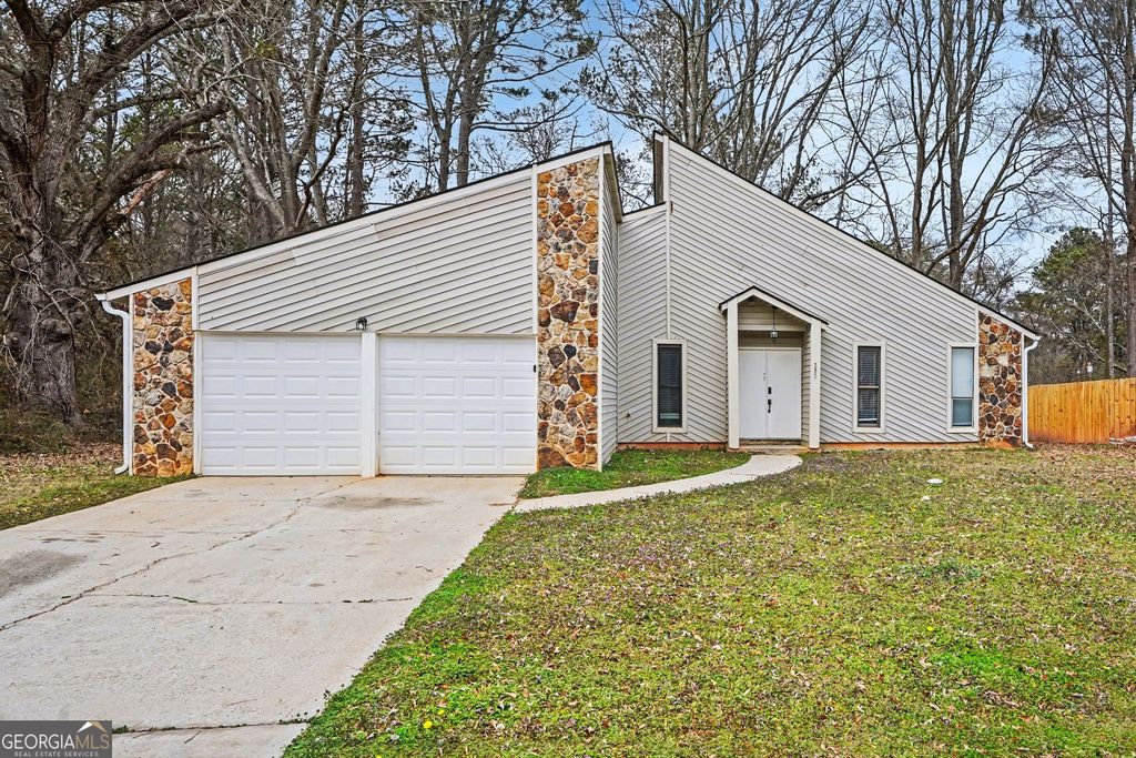 Photo of 295 River Chase Drive, Jonesboro, GA 30238 (MLS # 10695921)