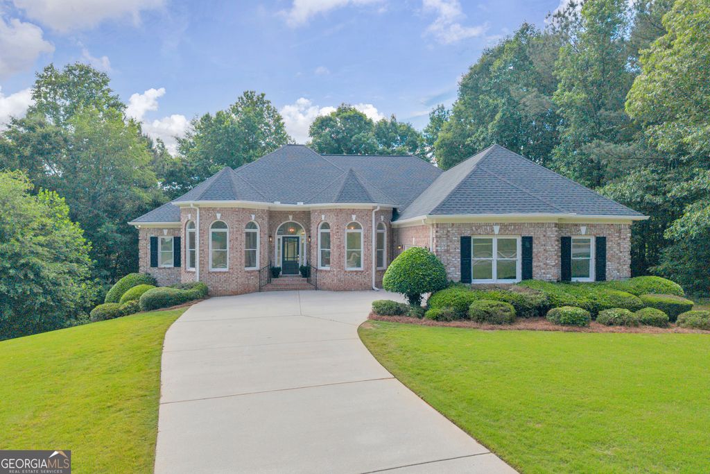 Photo of 212 Asante Drive, Ellenwood, GA 30294 (MLS # 10762855)