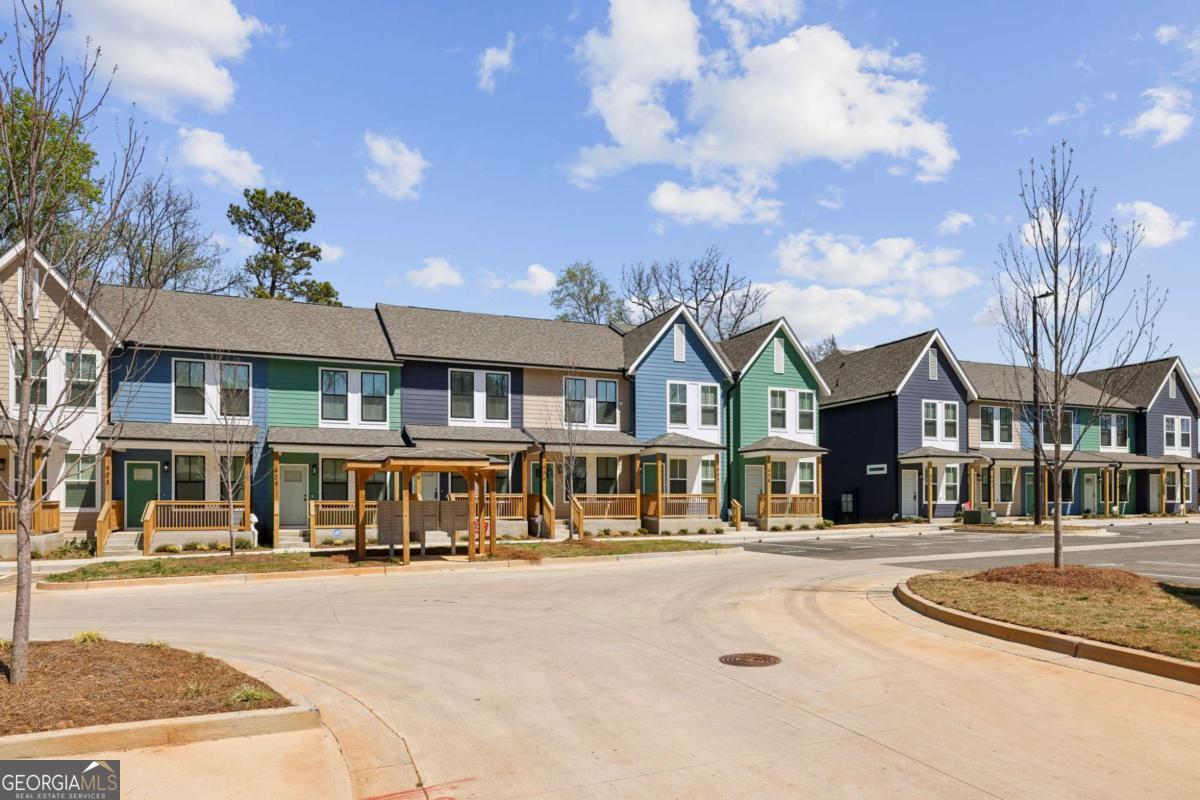 1095 Tucker AVE 408