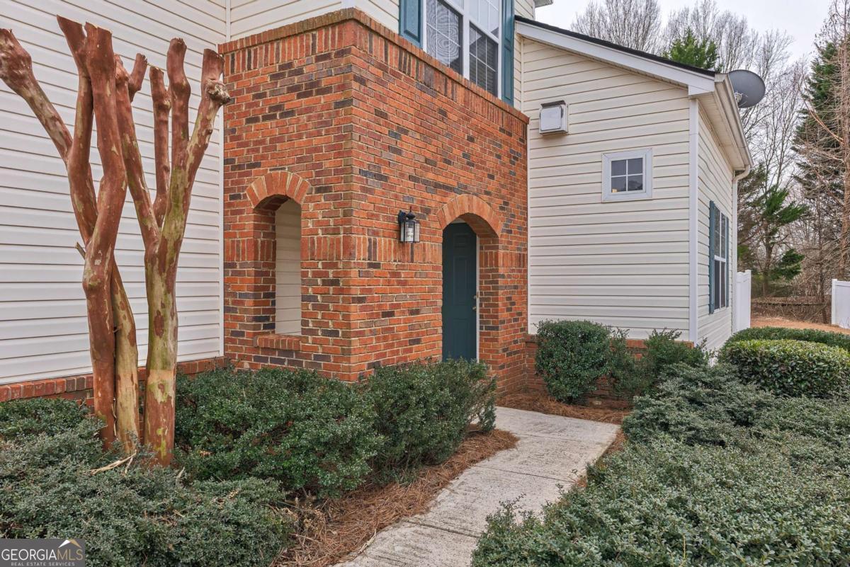 Avensong - Residential Lease