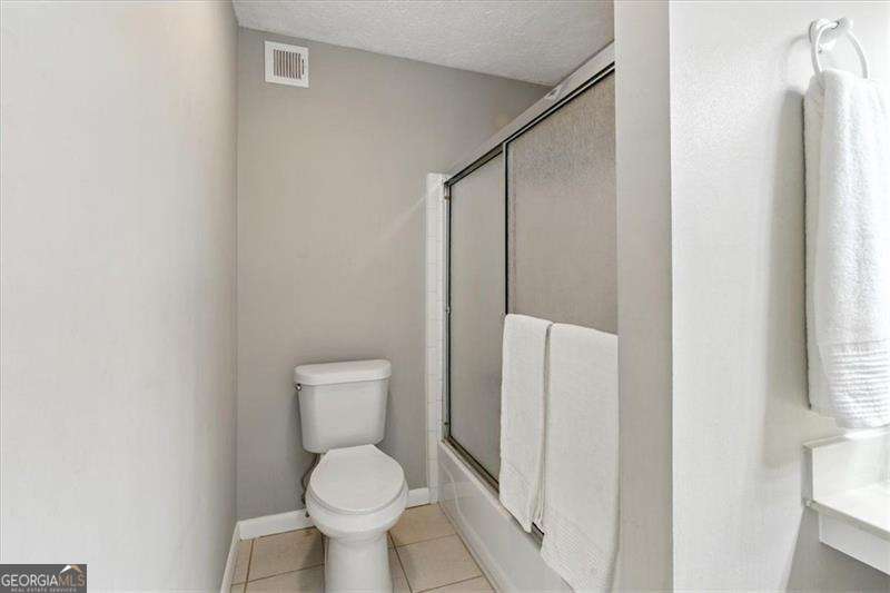 CEDAR CIRCLE - Residential