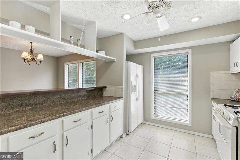 CEDAR CIRCLE - Residential