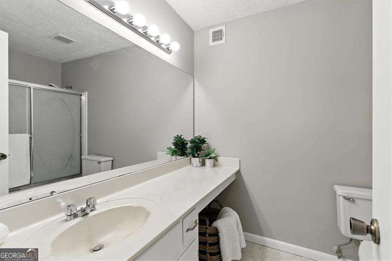 CEDAR CIRCLE - Residential