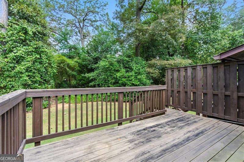 CEDAR CIRCLE - Residential