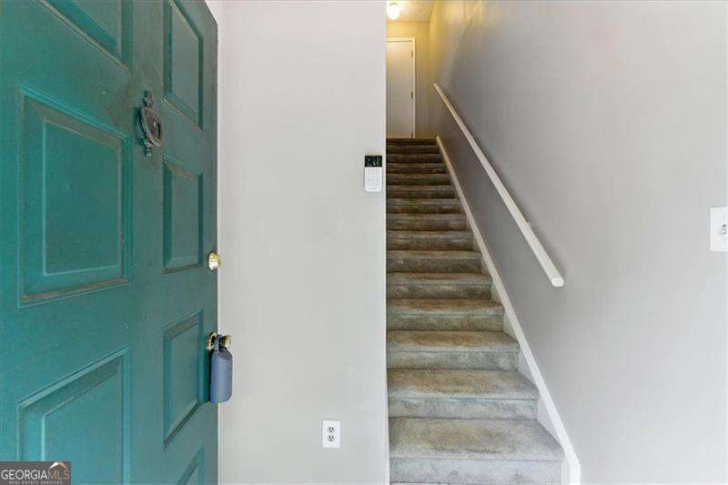 CEDAR CIRCLE - Residential