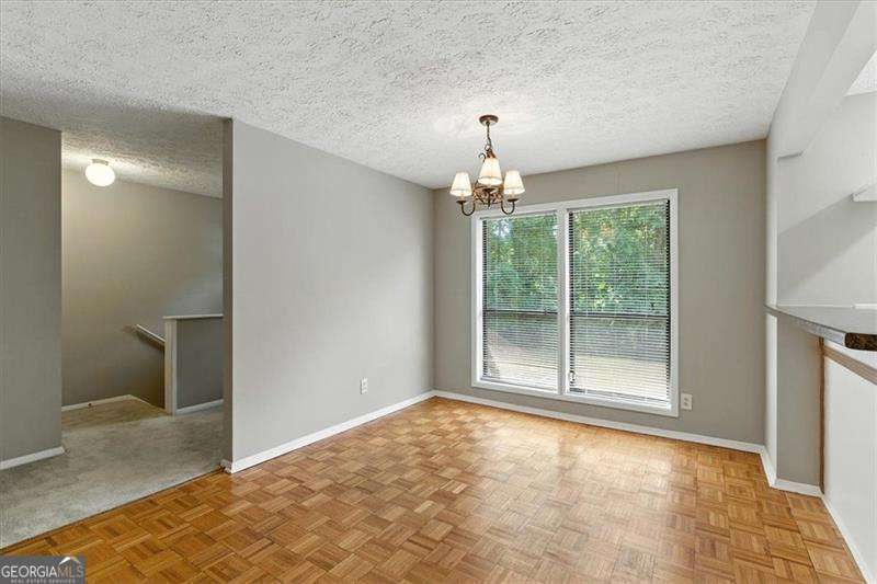 CEDAR CIRCLE - Residential