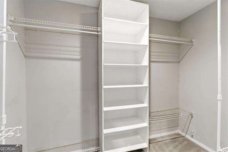 CEDAR CIRCLE - Residential