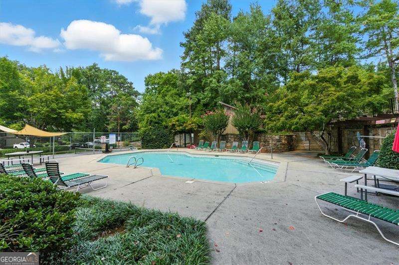 CEDAR CIRCLE - Residential