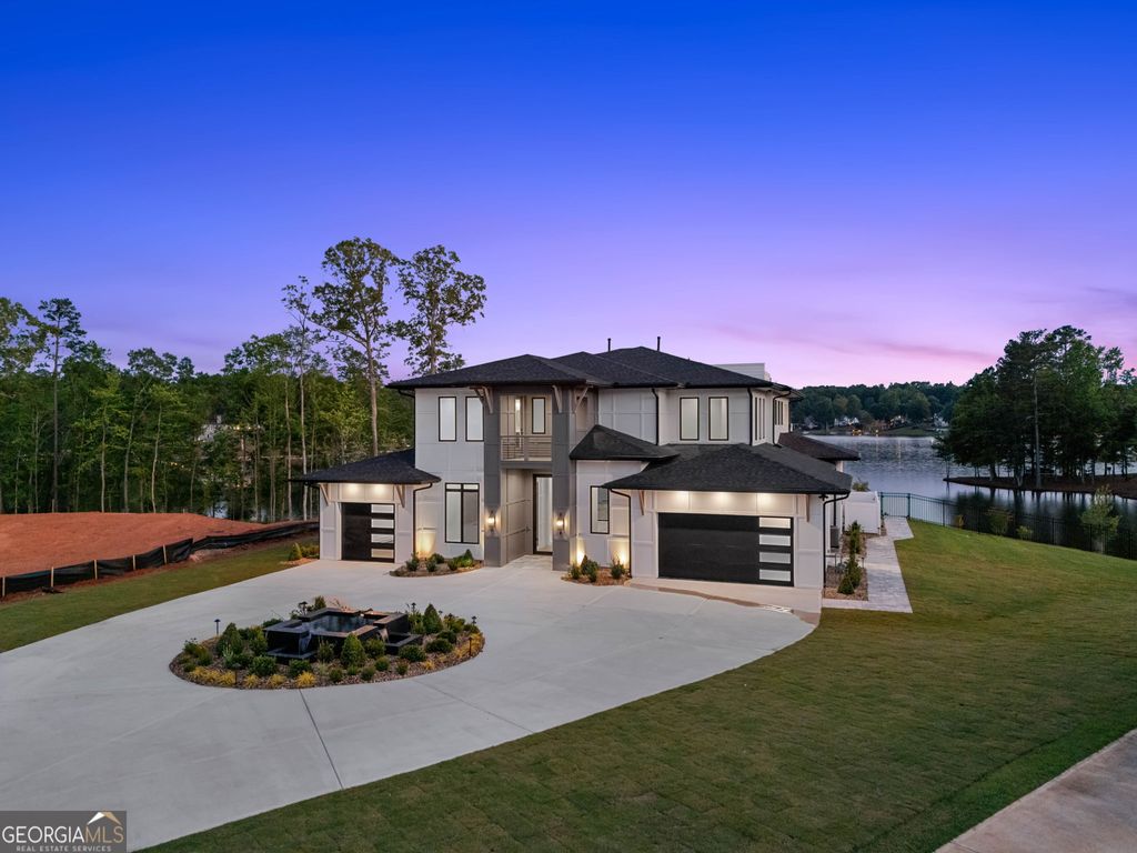 Photo of 295 SNUG HARBOR Pl, Newnan, GA 30263 (MLS # 10768662)