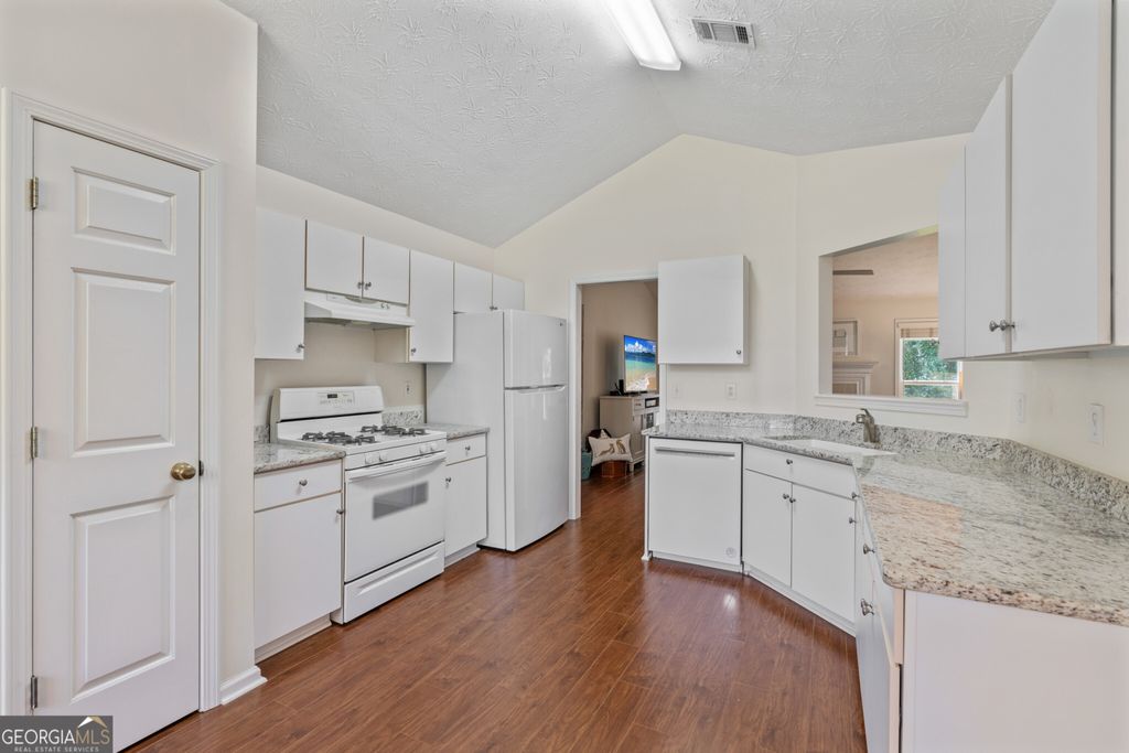 Photo of 6196 Mount Salem Circle, Flowery Branch, GA 30542 (MLS # 10761024)
