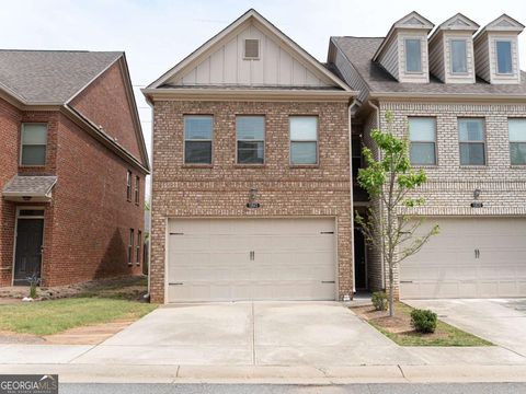 10643 Naramore LN Alpharetta GA 30022