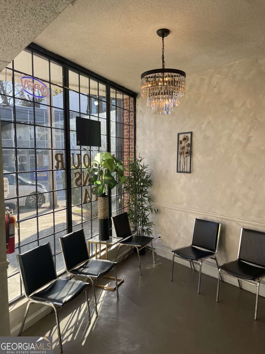 957 M L King Jr DR NW