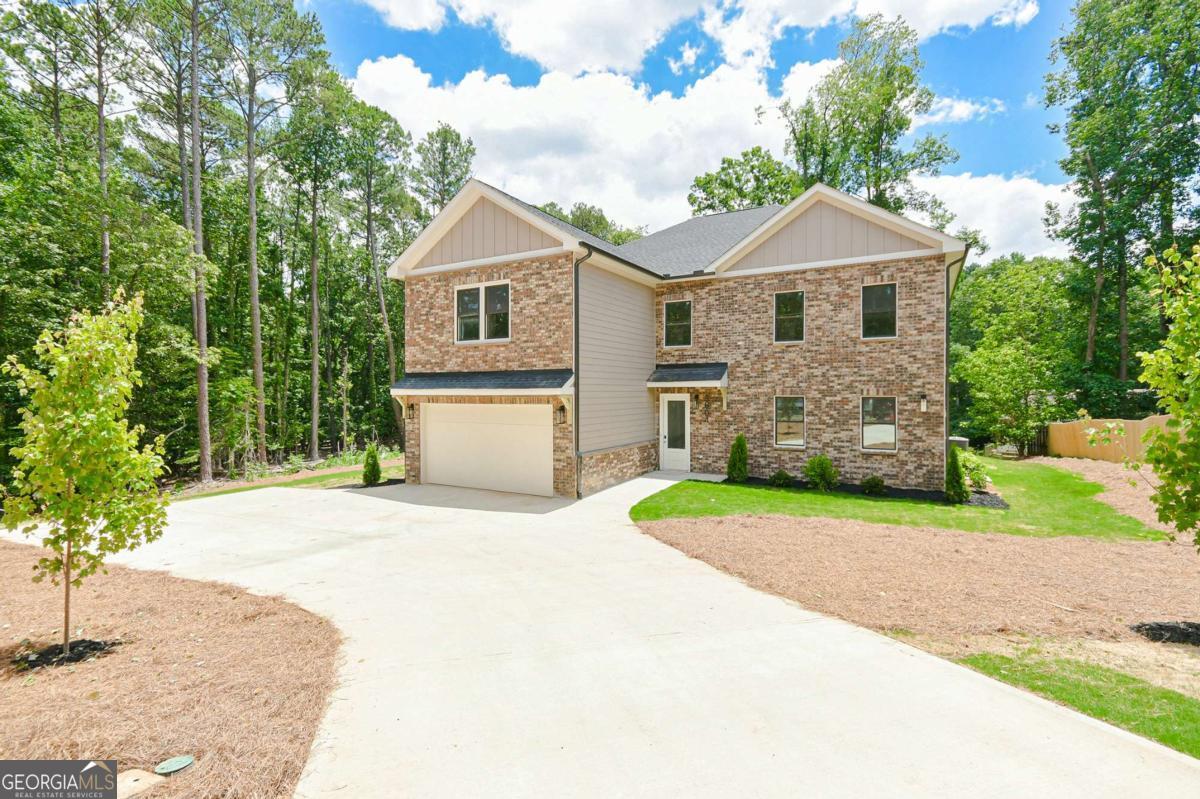 Hot New Construction Rental in Duluth, GA: Experience luxury living in this stunning new construction home, situated in the heart of Duluth, GA. This elegant residence features 4 spacious bedrooms and 3 modern bathrooms, offering a floor plan designed for both comfort and style. Highlights of this home include: Gourmet kitchen with top-of-the-line appliances, Lavish master suite with premium finishes, and numerous upgrades throughout. Enjoy added peace of mind with water and gas included in your rent-no extra costs for you! Perfect for those seeking modern amenities and stylish finishes, this home is truly must-see. Don't miss your chance to make this exquisite property your next home!