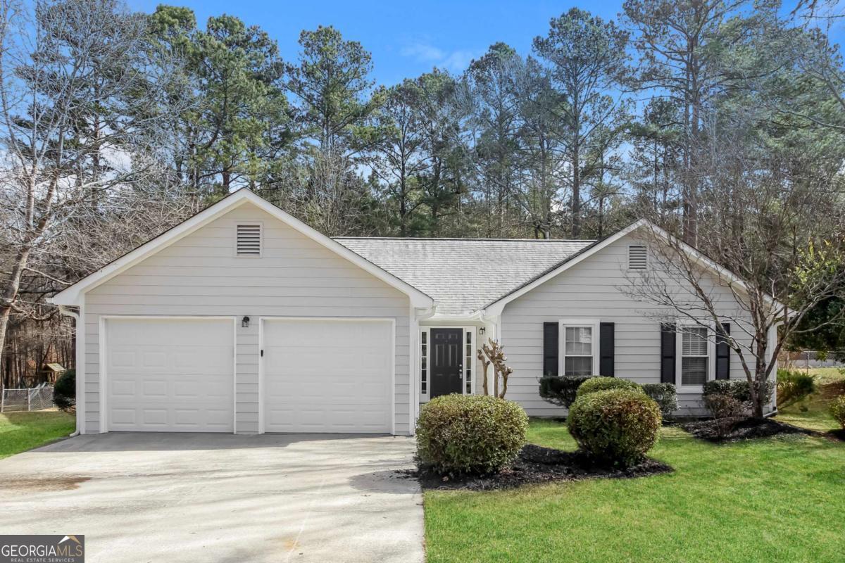 Discover this spacious 3-bedroom, 2-bathroom pet-friendly home, offering 2000 sq. ft. of comfort. With ample living space, this residence provides the perfect backdrop for comfortable living. Schedule a tour today to experience your future home.