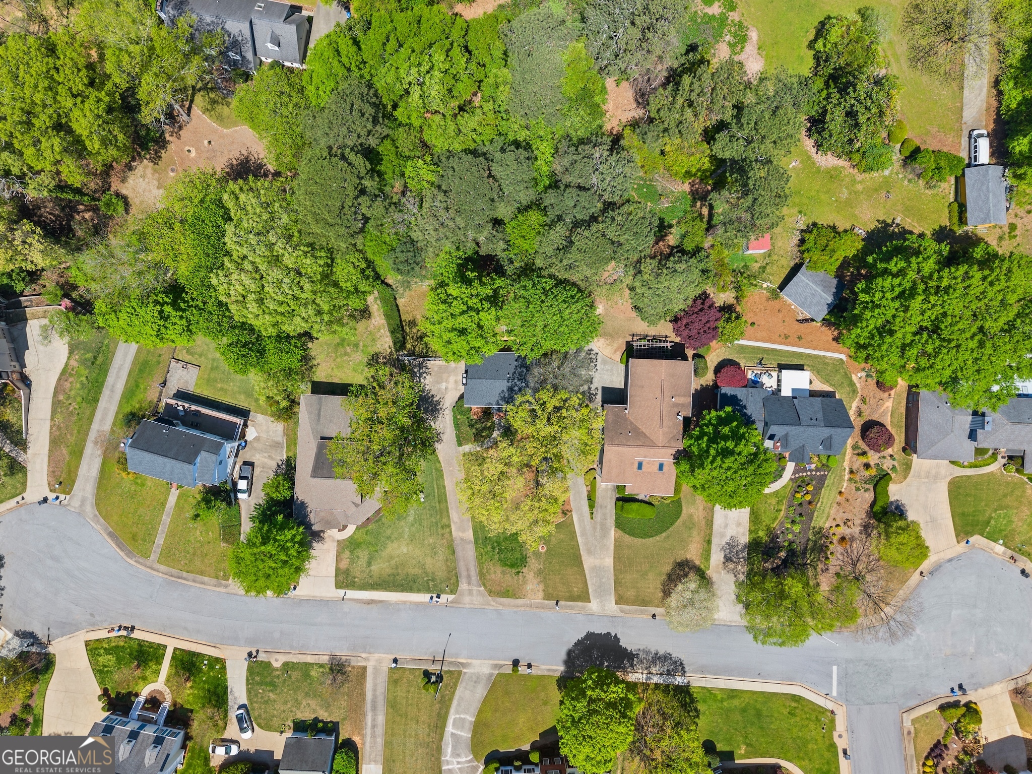 584 Long Oak DR