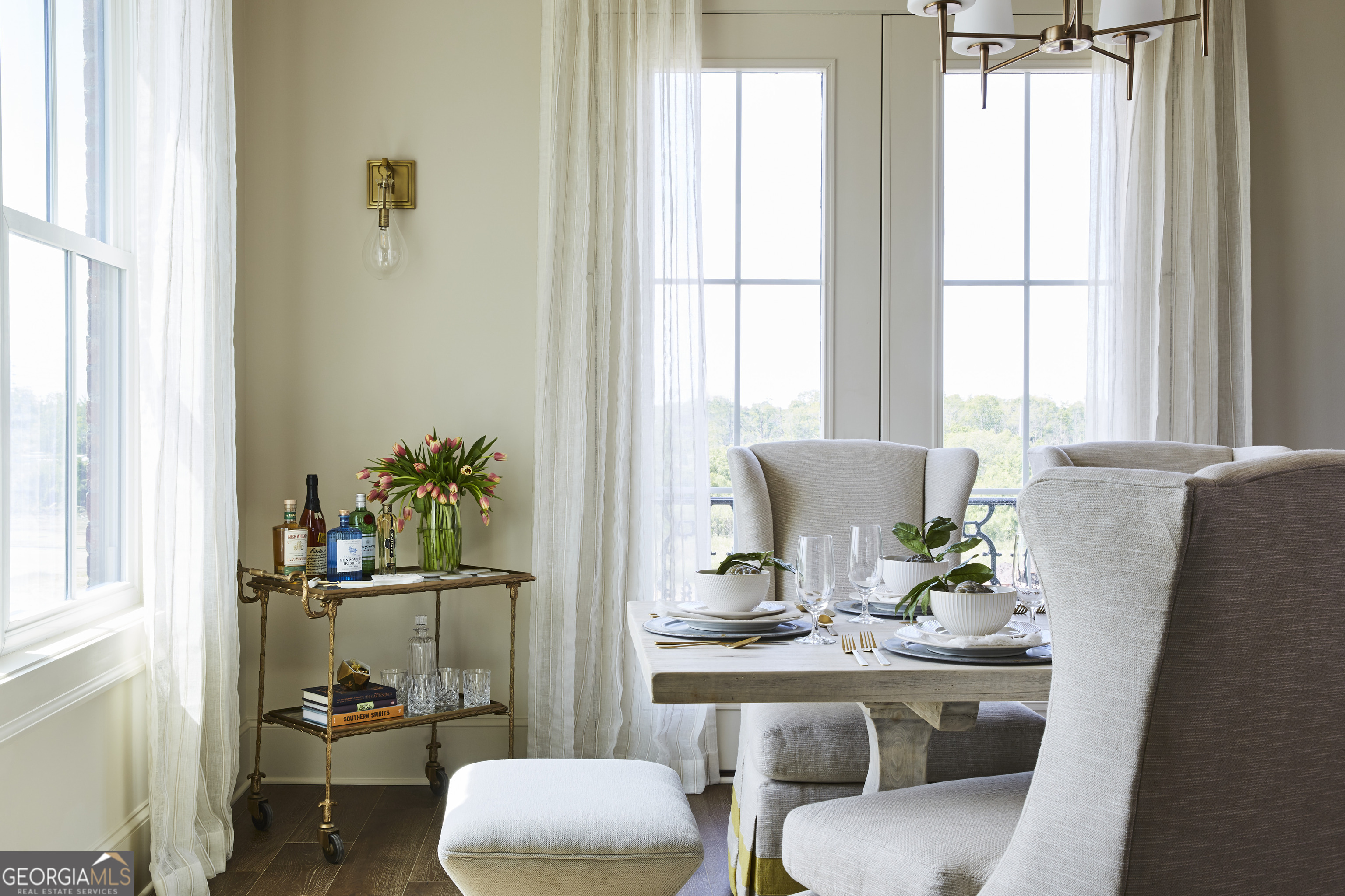 Savannah, Georgia 31401, United States, 3 Bedrooms Bedrooms, ,4 BathroomsBathrooms,Residential,Active,34739