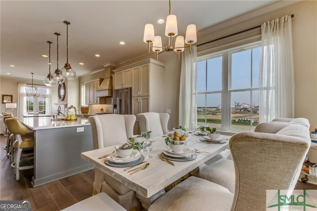 Savannah, Georgia 31401, United States, 3 Bedrooms Bedrooms, ,4 BathroomsBathrooms,Residential,Active,34739