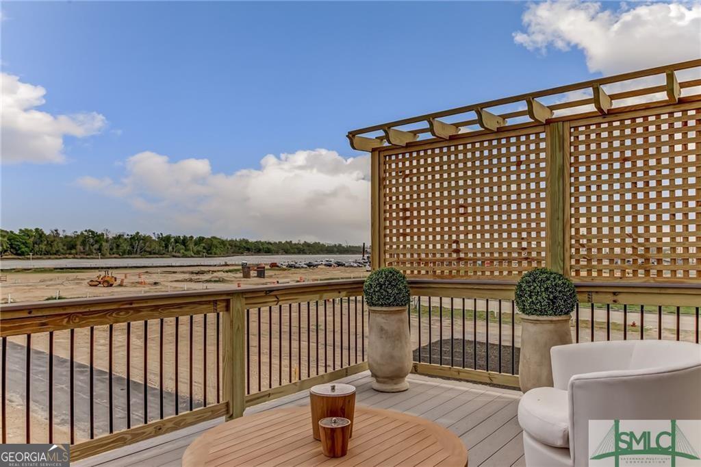 Savannah, Georgia 31401, United States, 3 Bedrooms Bedrooms, ,4 BathroomsBathrooms,Residential,Active,34739