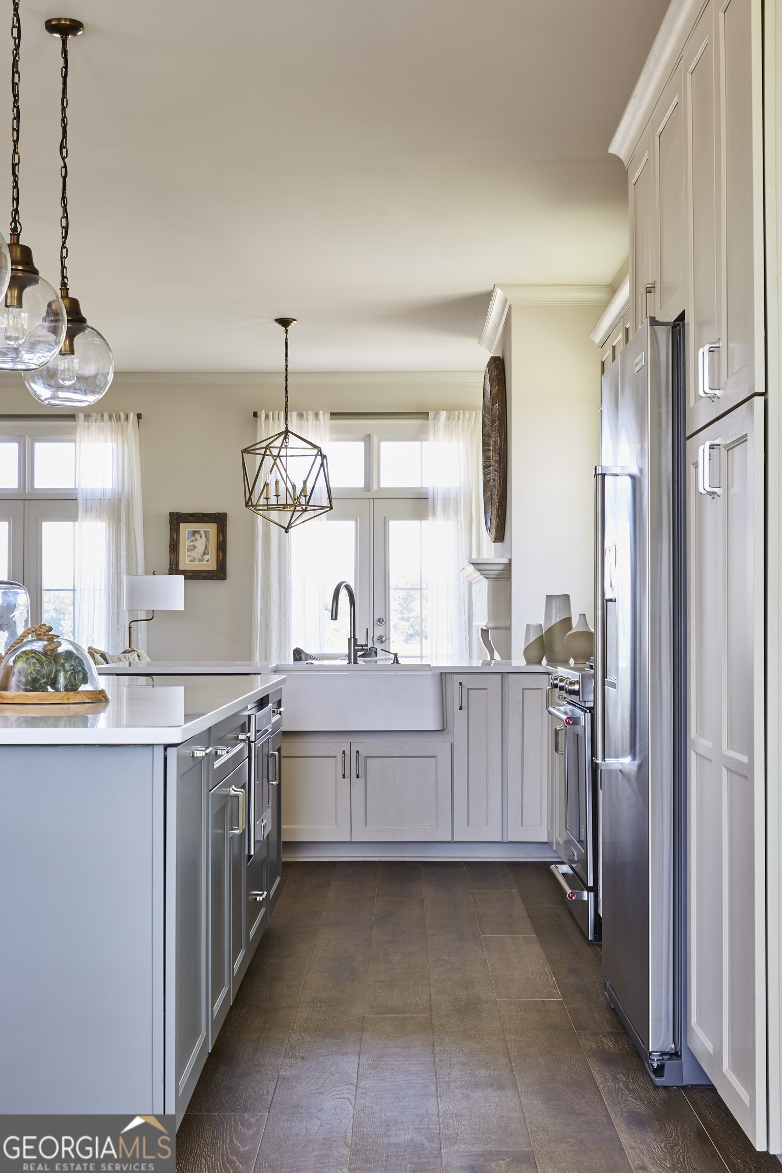 Savannah, Georgia 31401, United States, 3 Bedrooms Bedrooms, ,4 BathroomsBathrooms,Residential,Active,34739