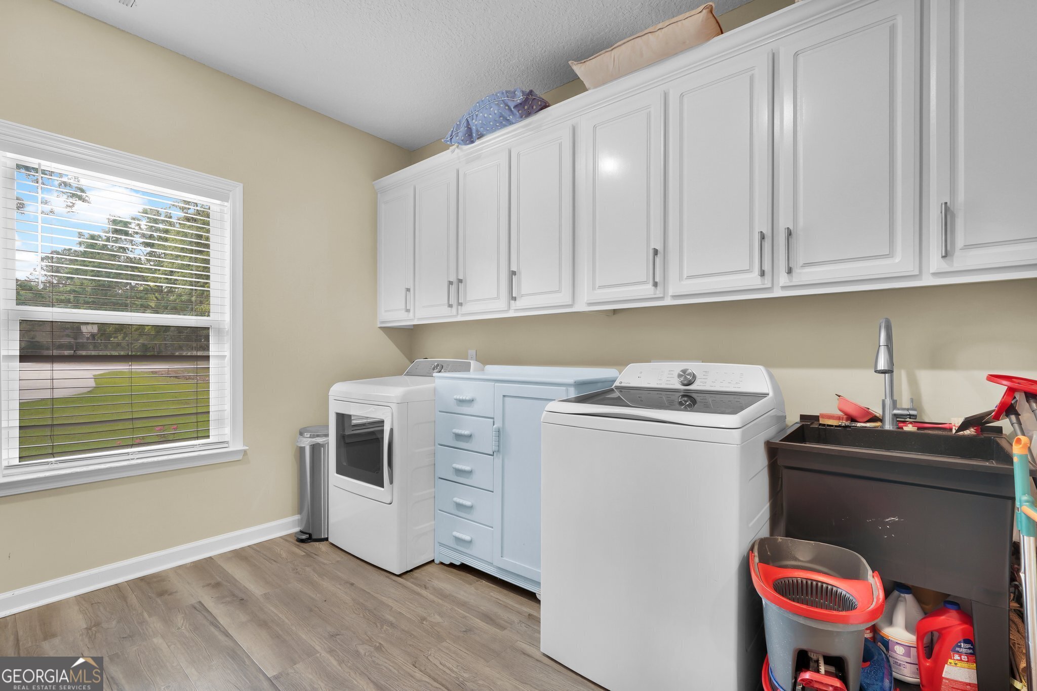 Statesboro, Georgia 30461, United States, 4 Bedrooms Bedrooms, ,3 BathroomsBathrooms,Residential,Active,118206