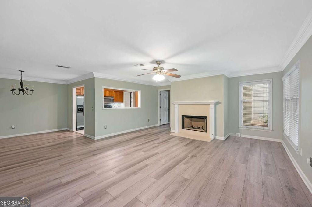 Photo of 601 Abingdon Way, Atlanta, GA 30328 (MLS # 10762876)