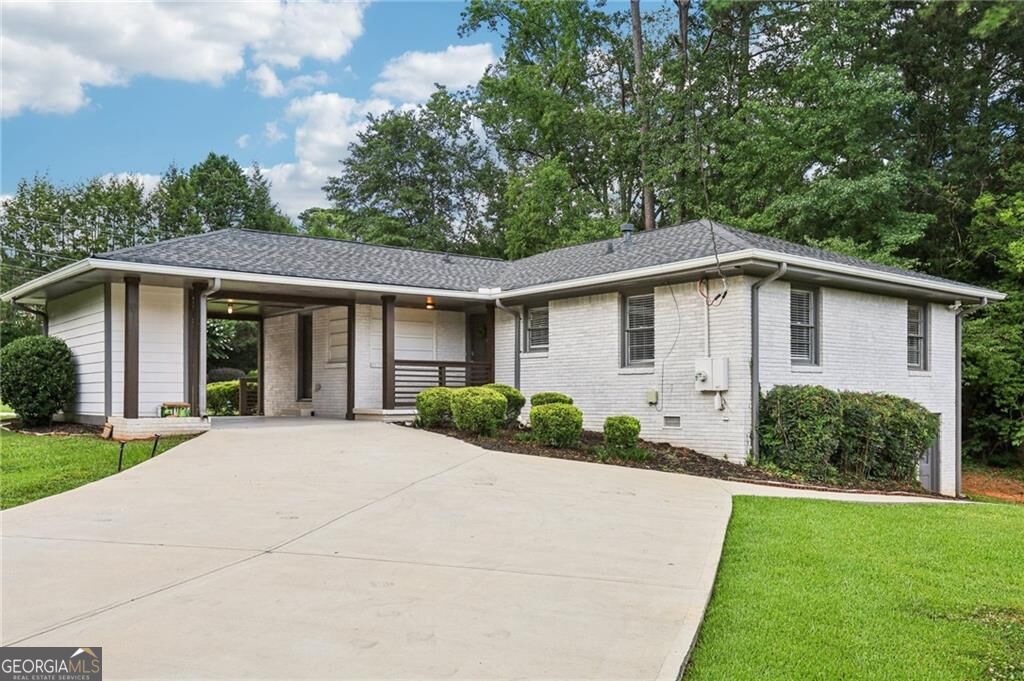 Photo of 3731 N Druid Hills Road, Decatur, GA 30033 (MLS # 10831810)