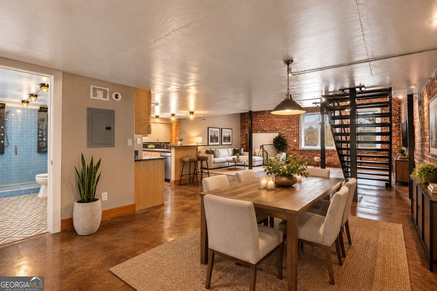 644 Wells ST SW 16