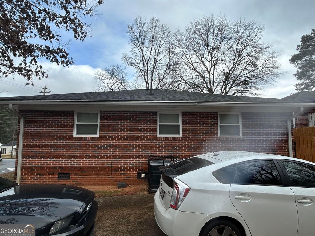 Photo of 918 Jefferson Avenue, East Point, GA 30344 (MLS # 10685396)