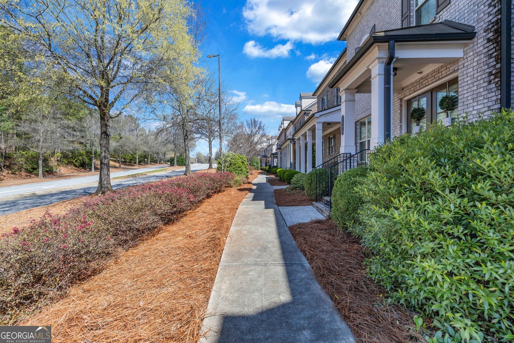 Photo of 2002 Forte Lane, Alpharetta, GA 30009 (MLS # 10835401)