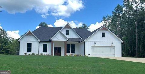644 Perkins RD Dallas GA 30157
