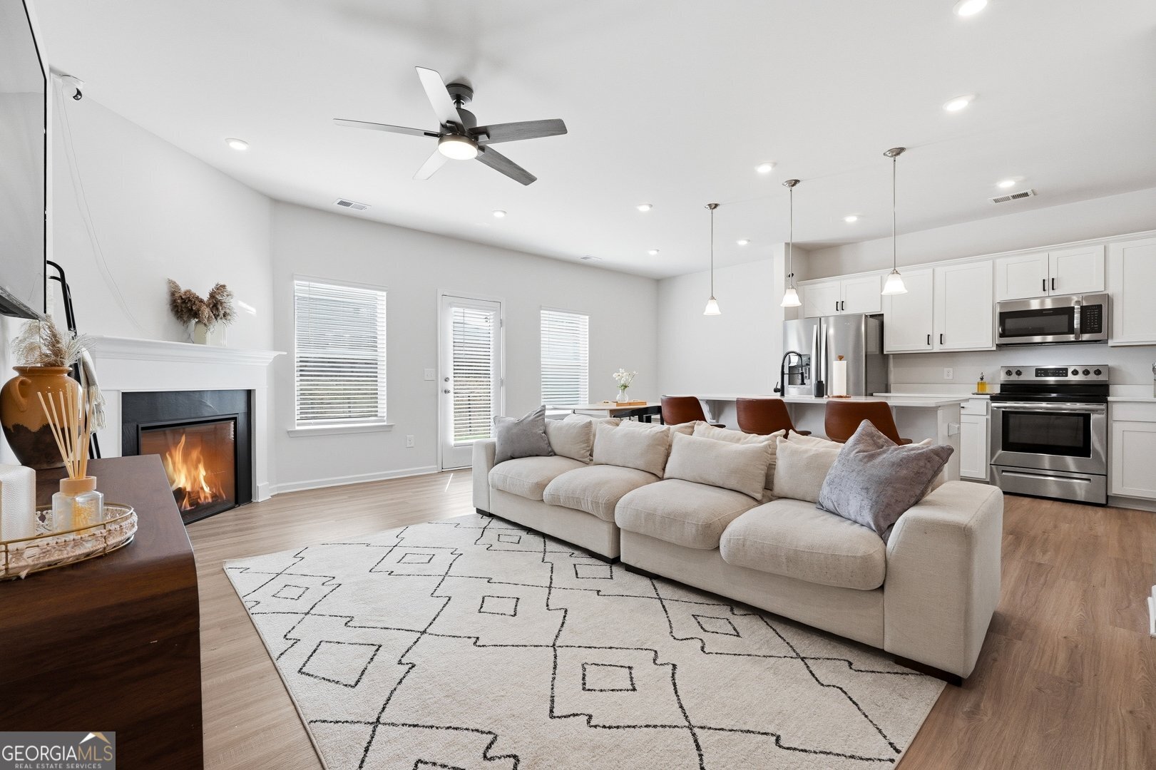 22 Felton WALK SE