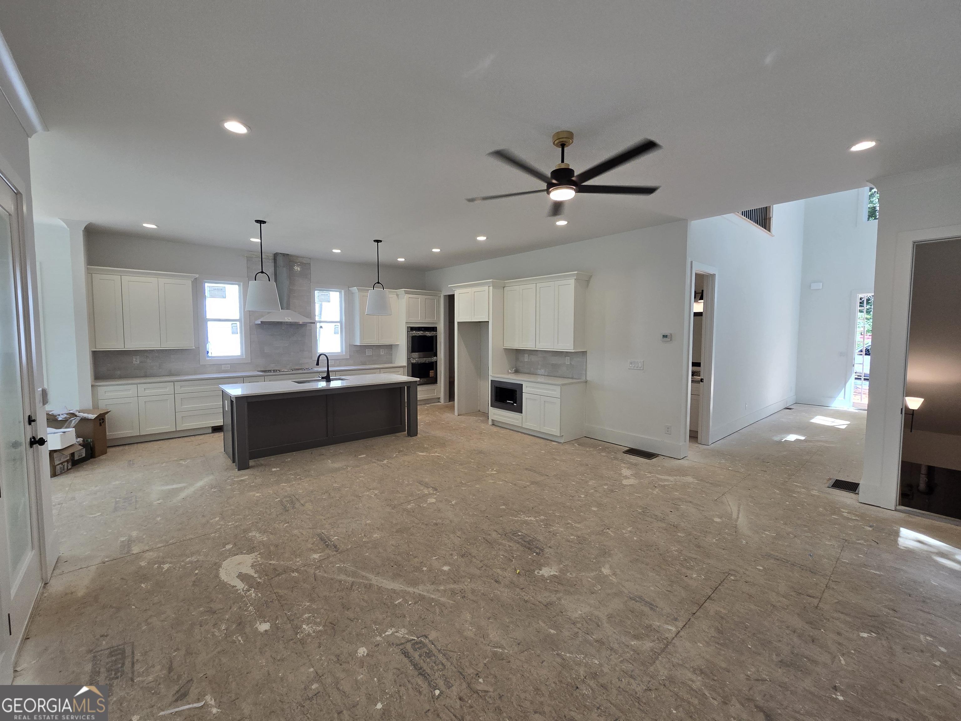 1664 Crestridge DR