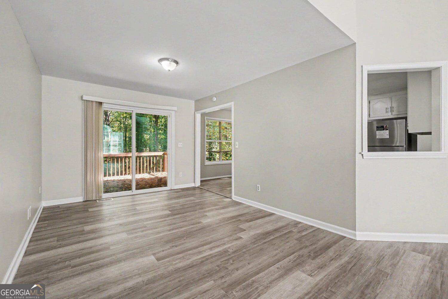 4041 Evelyn DR