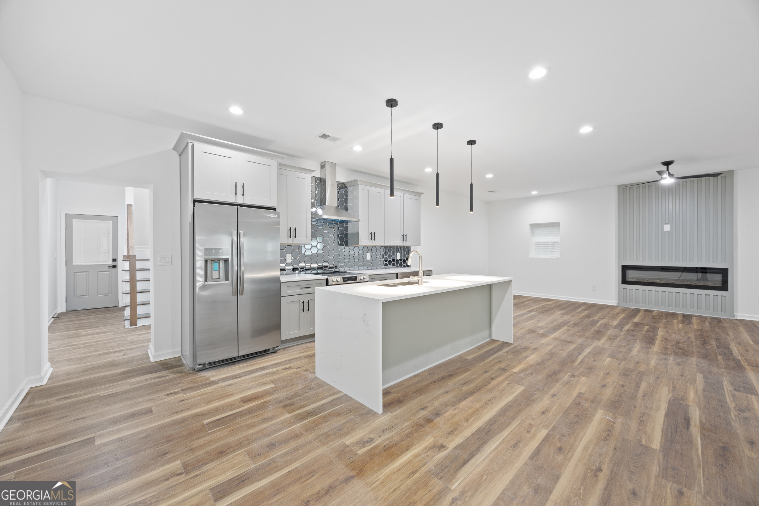 1386 Elizabeth AVE SW