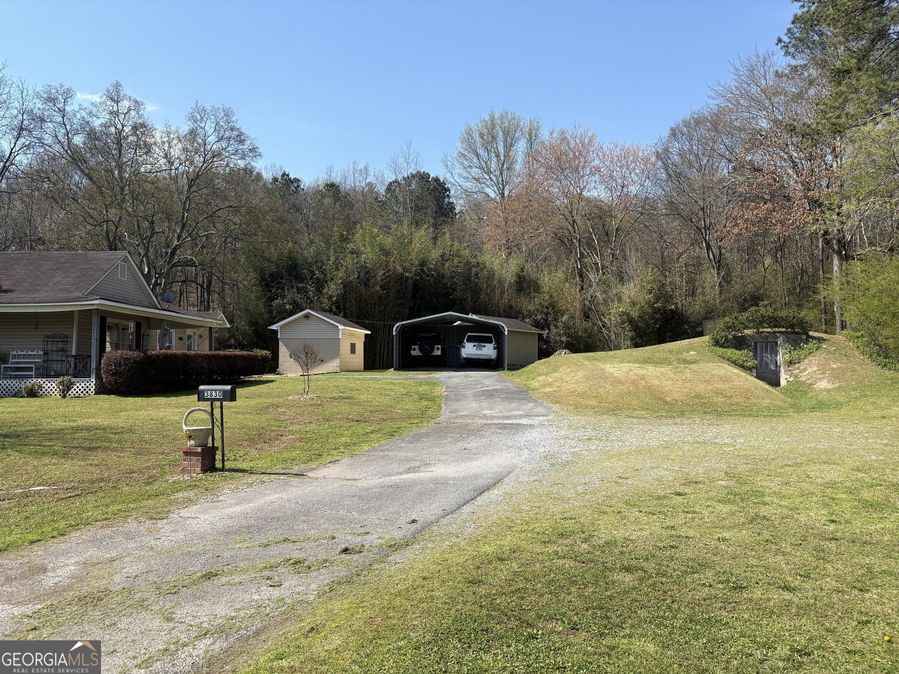 3830 Highway 41 North