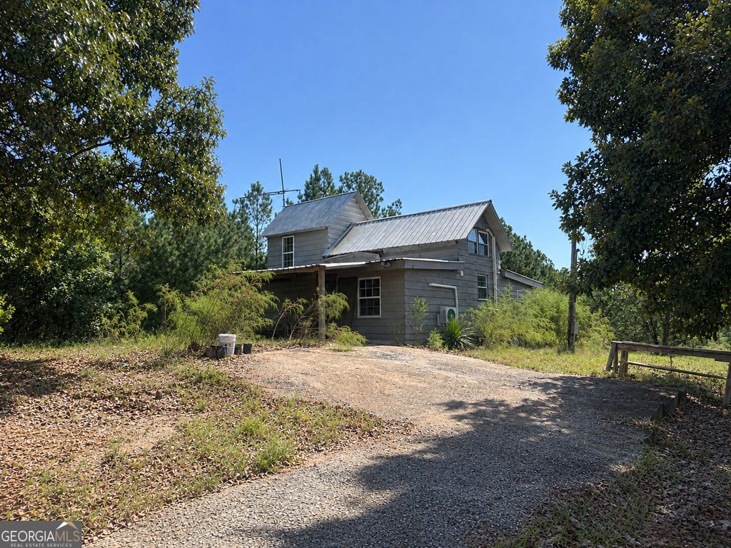 Photo of 3565 King Hall Mill Road, Bowman, GA 30624 (MLS # 10871638)