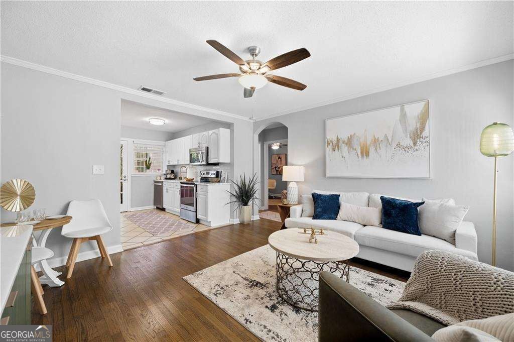 1213 Church ST SE 1213