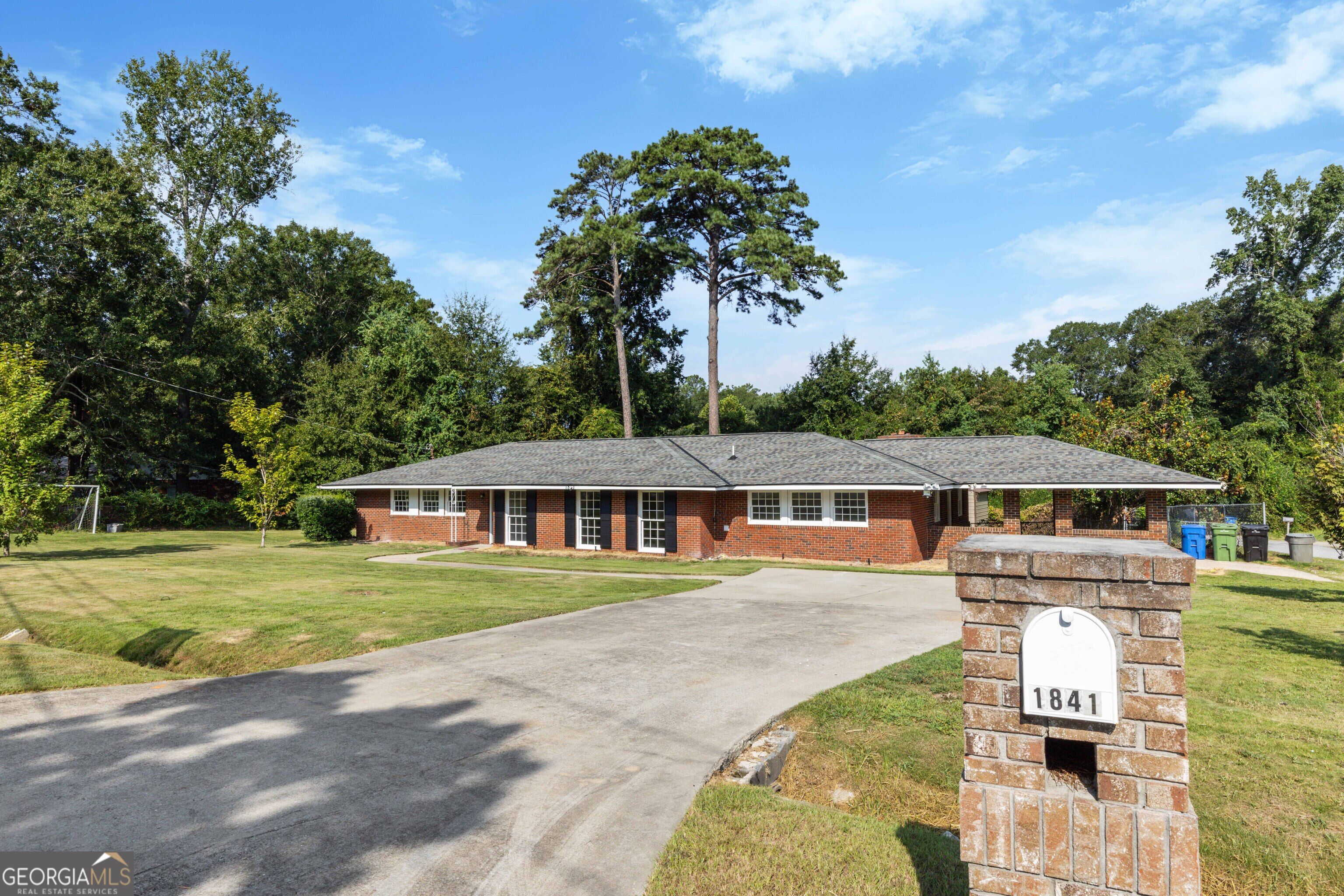 1841 Celeste DR