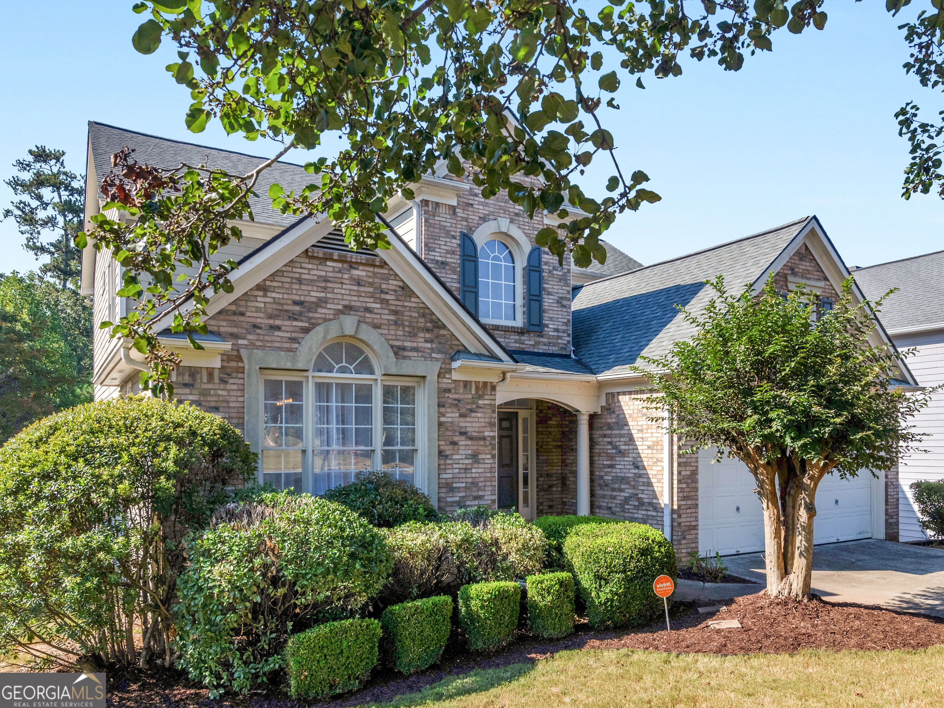152 Vinings Lake CT SW
