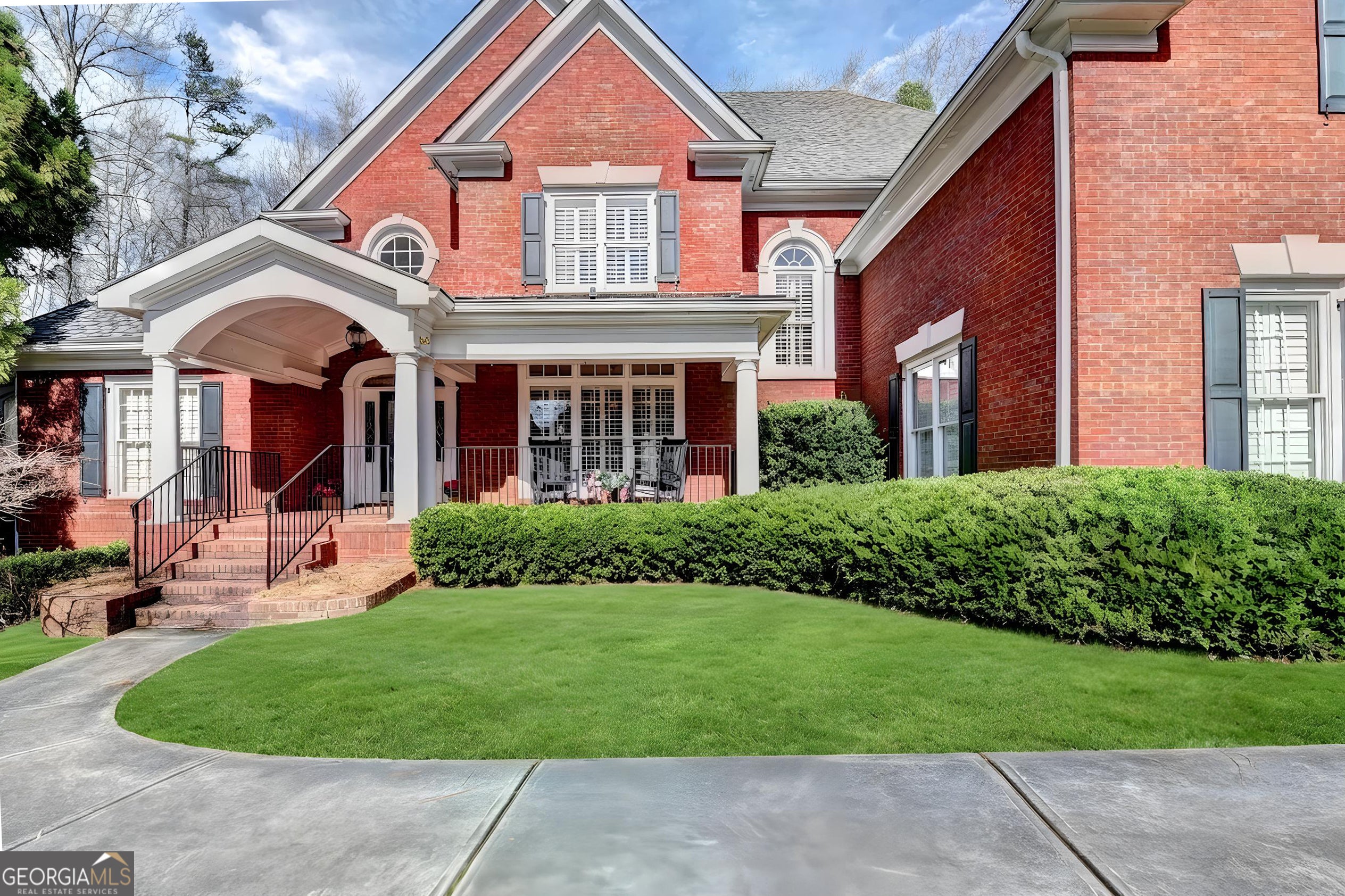 7040 Laurel Oak DR