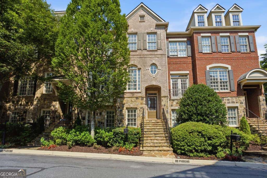 Photo of 632 Parkside Village Way NW, Marietta, GA 30060 (MLS # 10826927)
