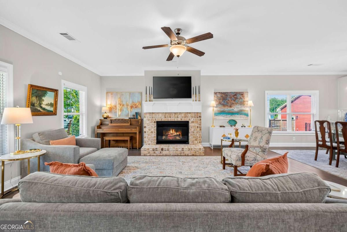 228 Westpark DR